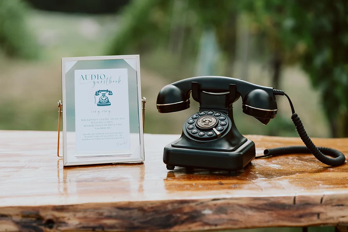 Audio Gästebuch mit Vintage Telefon